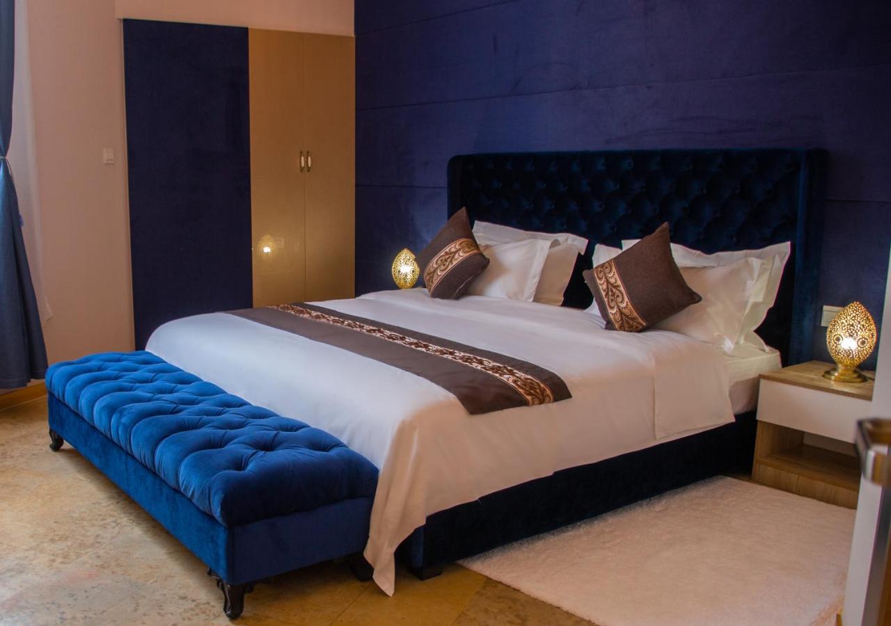 Vancii Hotel 万禧假日酒店 舍夫沙万 外观 照片